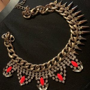 Geometric, spiky gold chain